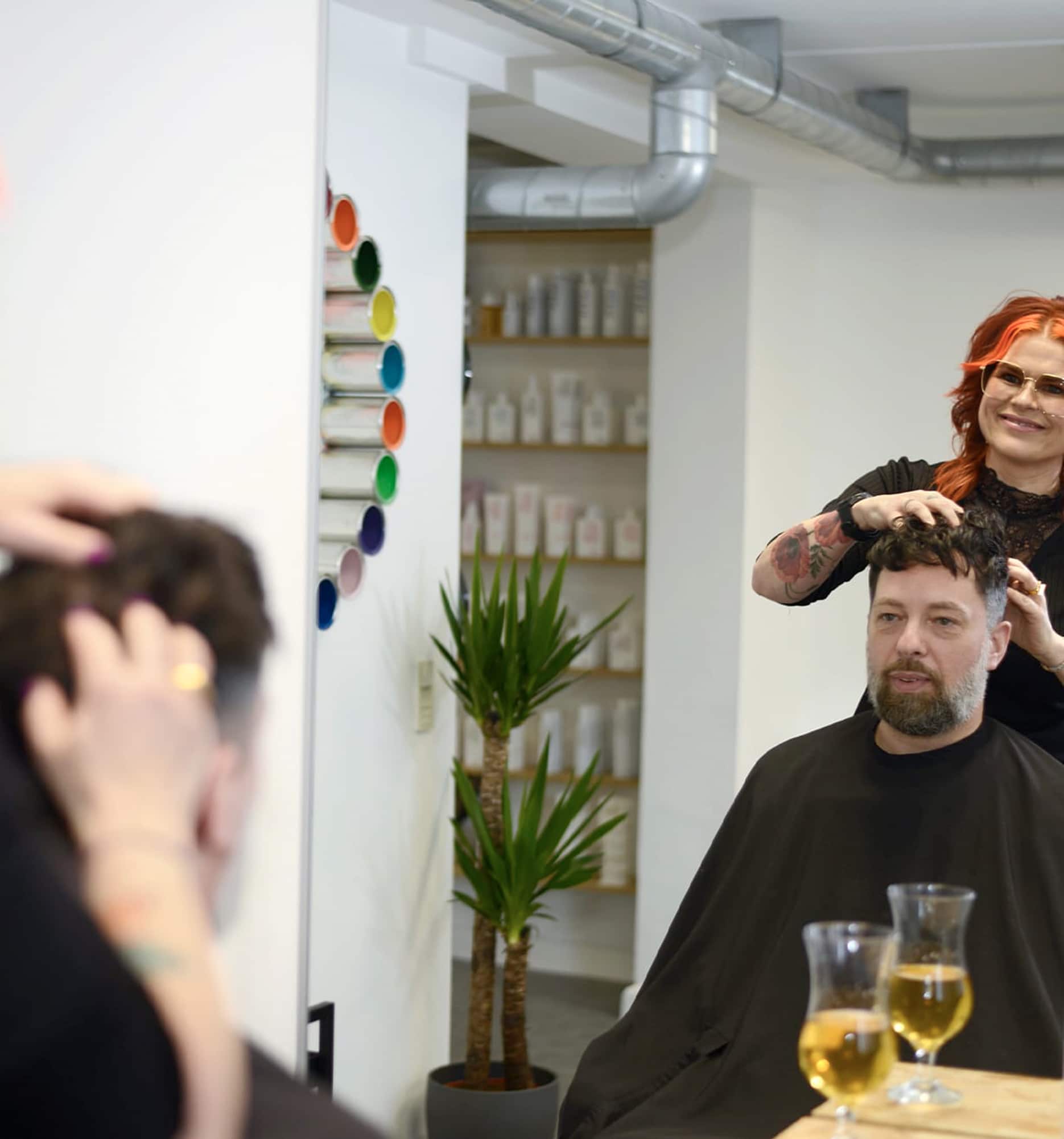fakeyourbeauty_salon2